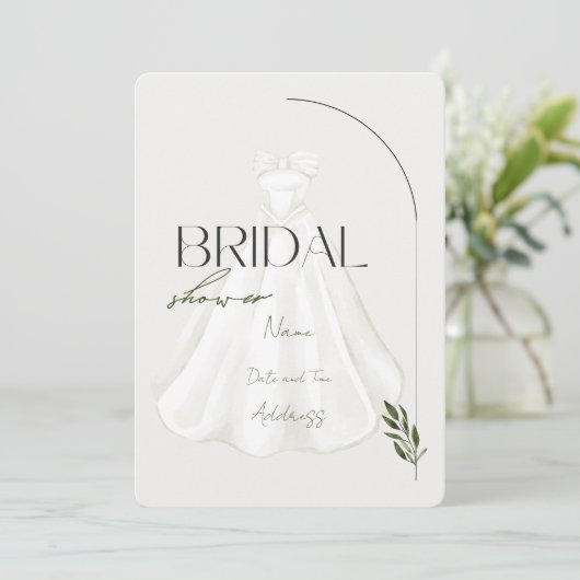 Elegante witte jurk bruids douche uitnodiging (Staand voorkant)