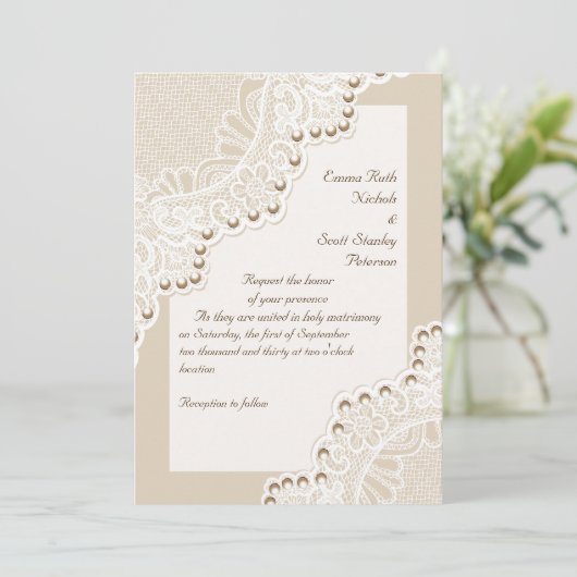 Elegante witte kant met parels bruiloft kaart (Staand voorkant)