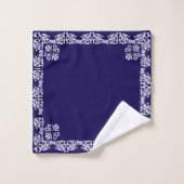 Elegante Witte Kant Vector op Marine Blauw Bad Handdoek (Wasdoekje)