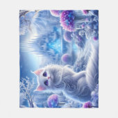 Elegante witte kat in een besneeuwd magisch rijk fleece deken (Voorkant)