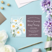 Elegante witte madeliefjes boeket bruiloft donker acryl uitnodigingen (Insitu (Huwelijk))