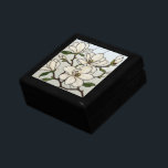Elegante Witte Magnolia Glas in lood Illusie Cadeaudoosje<br><div class="desc">Elegante witte magnolia doos in een glas-in-lood effect. Fijn en vrolijk. Perfect voor winkelsieraden en andere schatten,  of als een persoonlijk geschenk.</div>