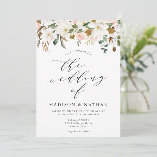 Elegante Witte Magnolia's en Blush Bloemen Bruilof Kaart (Staand voorkant)