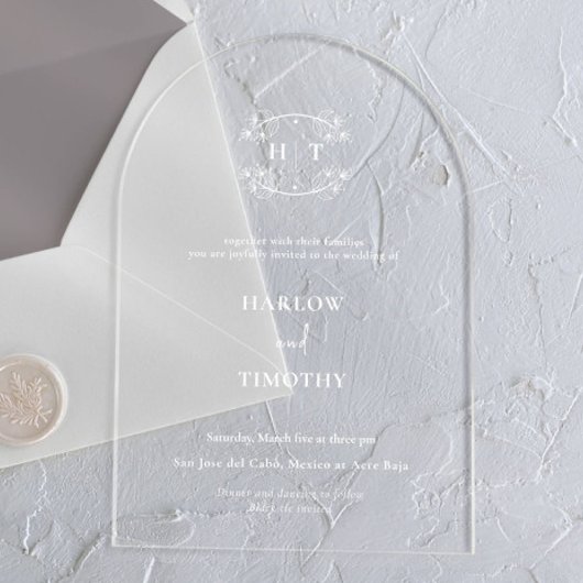 Elegante witte Monogram Calligraphy Bruiloft Acryl Uitnodigingen