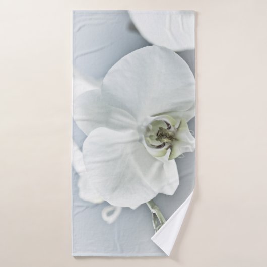 Elegante Witte Orchidee Botanische Kunst Badhanddoek (Badhanddoek)