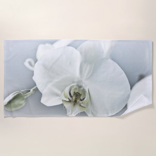 Elegante Witte Orchidee Botanische Kunst Strandlaken (Voorkant)