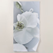Elegante Witte Orchidee Botanische Kunst Strandlaken (Voorkant)