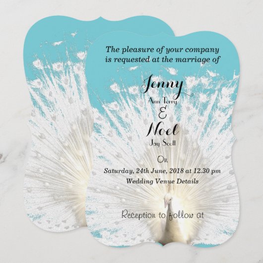 Elegante Witte Pauw Veren Huwelijksuitnodiging Kaart (Voorkant / Achterkant)