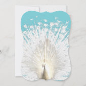 Elegante Witte Pauw Veren Huwelijksuitnodiging Kaart (Achterkant)