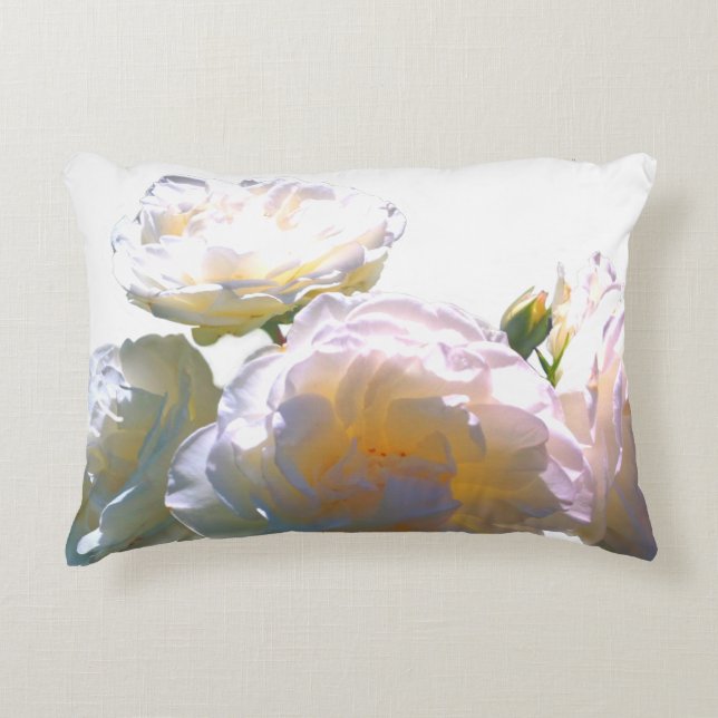 Elegante witte perzik sinaasappel blush rozen accent kussen (Voorkant)