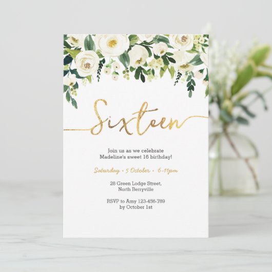 Elegante witte rozen 16e verjaardag uitnodiging (Staand voorkant)