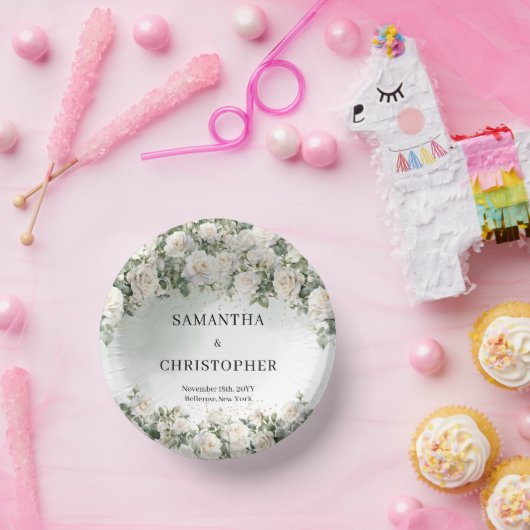 Elegante witte rozen bloemrijke tuin groene weddin papieren kommen (Feest)