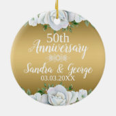 Elegante witte rozen over gouden achtergrond keramisch ornament (Achterkant)