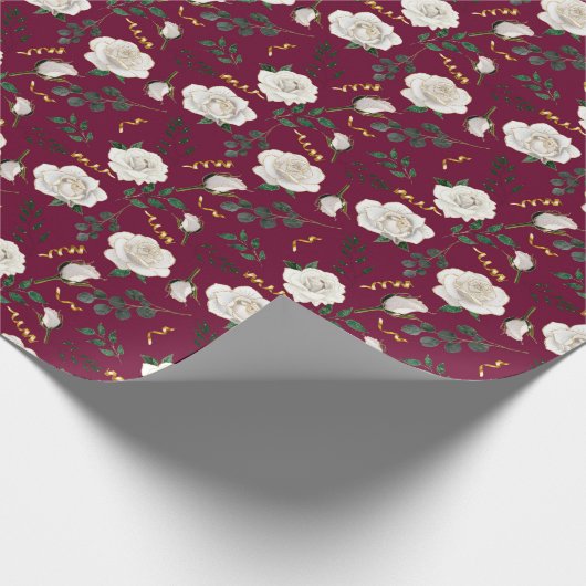 Elegante Witte  Rozen Rode Botanische Vakantie Cadeaupapier (Hoek)