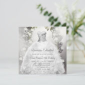 Elegante Witte Rozen Witte Quinceanera Uitnodiging (Staand voorkant)