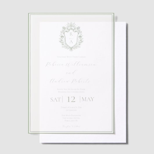 Elegante Witte & Sage Groene Crest Monogram Huweli Vellum Uitnodigingen (Offset)