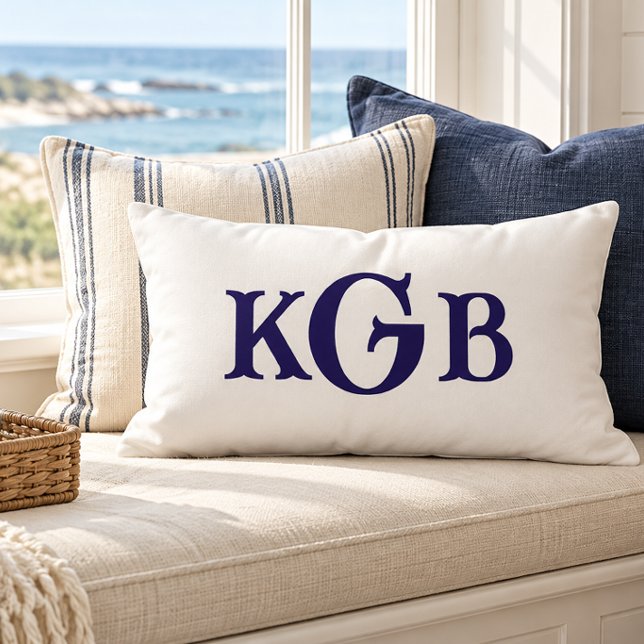 Elegante witte throw met aangepast monogram kussen (Creator heeft geüpload)