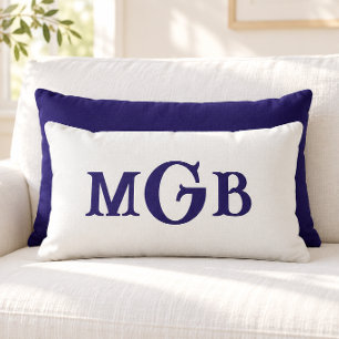 Elegante witte throw met aangepast monogram kussen