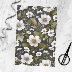 Elegante witte tuin anemonen op gedempt grijs tissuepapier
