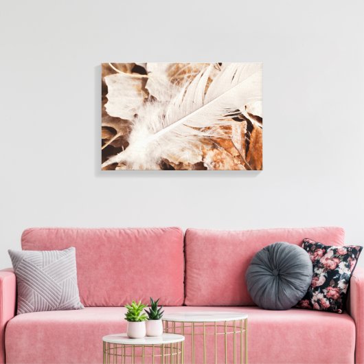 Elegante witte veer op gouden gevallen bladeren canvas afdruk (Insitu (Woonkamer))