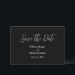 Elegante witte & zwarte script save the date<br><div class="desc">Eenvoudige moderne witte & zwarte 'Save the Date'-kaart. Namen zijn geschreven in elegant script. Perfect voor een lente-,  zomer-,  herfst- of winterhuwelijk.</div>
