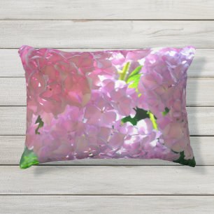 Elegante zacht roze bloemblaadjes roze hortensia's buitenkussen