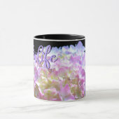 Elegante zacht roze gele bloemhortensia's mok (Midden)