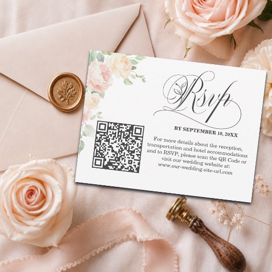 Elegante zachte blosende rozen QR-code bruiloft RS Briefkaart