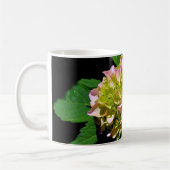 Elegante zachte groene roze bloemhortensia's koffiemok (Links)