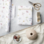 Elegante zachte pastel Wildflower Botanische bruil Cadeaupapier<br><div class="desc">Elegant bruiloft inpakpapier met een prachtig waterverf wilde bloem lijst in zachte pastels. Ideaal voor een romantisch,  op natuur geïnspireerd feest of een bruiloft met een tuinthema. Voor maatwerk of extra producten met dit ontwerp,  neem dan gerust contact met mij op.</div>