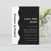 Elegante zijgolf zwart-wit foto bruiloft save the date (Staand voorkant)