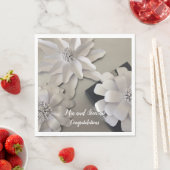 Elegante Zilveren Bloemen Felicitaties Servet (Insitu)