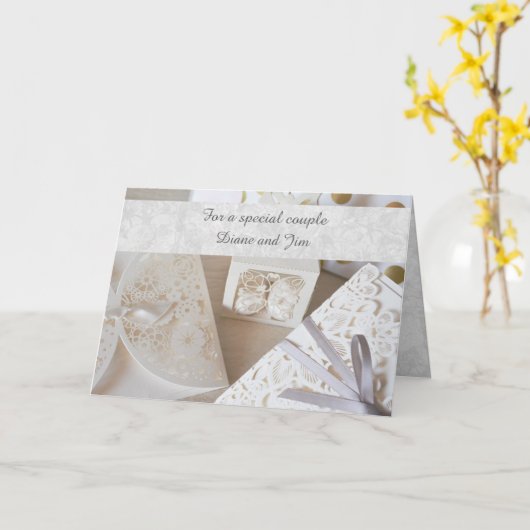 Elegante zilveren en witte trouwdag felicitatiekaa kaart (Gele Bloem)