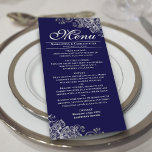 Elegante zilveren franjes op marineblauwe bruiloft menu<br><div class="desc">Dit prachtige menu zal wat stijl toevoegen aan uw huwelijksreceptie. Het beschikt over een mooi design met zilvergrijze faux folie krullen en wervelingen op een marineblauwe achtergrond. Er is ruimte voor de namen van het paar en de trouwdatum, en de tekst is volledig aanpasbaar. Elegant, stijlvol en glam, dit menu...</div>