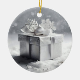 Elegante Zilveren Kerstcadeau Doos met Sneeuwvlokk Keramisch Ornament