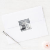 Elegante Zilveren Kerstcadeau Doos met Sneeuwvlokk Vierkante Sticker (Envelop)