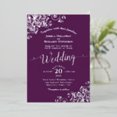 Elegante zilveren krullen op Plum Paarse bruiloft Folie Uitnodiging (Staand Voorkant)
