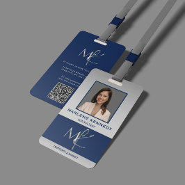 Elegante zilveren navyblauwe werknemer op maat badge