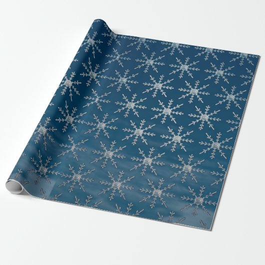 Elegante zilveren sneeuwvlokken op Blue Ombre Cadeaupapier (Uitgerold)