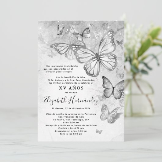 Elegante zilveren vlinder Spaanse Quinceanera Kaart (Staand voorkant)