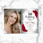 Elegante zilveren witte rode rozen foto 50e verjaa kaart<br><div class="desc">Elegante bloemenvrouwelijke 50e verjaardagsuitnodiging met uw foto. Glam ontwerp met faux zilver. Beschikt over rode rozen,  script lettertype en confetti. Perfect voor een stijlvol volwassen feestje. Personaliseer met je eigen gegevens. Kan voor om het even welke leeftijd worden aangepast! Gedrukte Zazzle-uitnodigingen of direct download digitale afdrukbare sjabloon.</div>