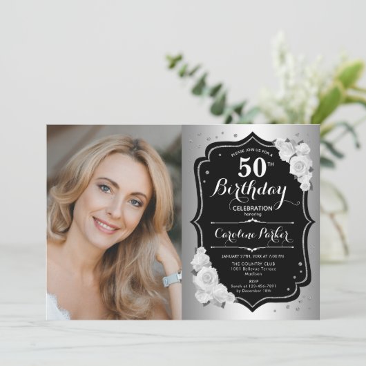 Elegante zilveren zwarte foto 50e verjaardag kaart (Staand voorkant)