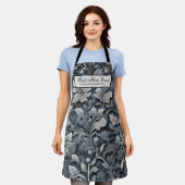 Elegante zilverwitte grijze bloemen schort (Gedragen)