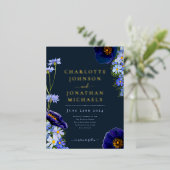 Elegante zomer bloemenmarine blauw en goud folie uitnodiging briefkaart (Staand Voorkant)