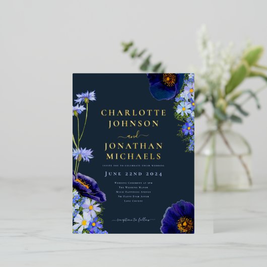 Elegante zomer bloemenmarine blauw en goud folie uitnodiging briefkaart (Staand Voorkant)