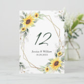 Elegante Zonnebloemen Groene Huwelijks Tafel Numme Kaart (Staand voorkant)
