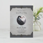 Elegante zwanen die samen een hart vormen. kaart (Staand voorkant)