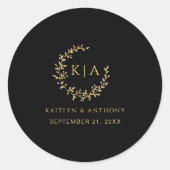 Elegante zwart en goud monogram krans bruiloft gun ronde sticker (Voorkant)