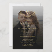Elegante zwart en goud monogram krans foto bruilof kaart (Voorkant)