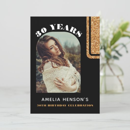 Elegante Zwart Goud Glitter Foto 30e Verjaardag Kaart (Staand voorkant)